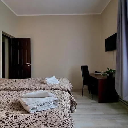Hotel Paernu Jahtklubi Kuelalistemaja Esterno foto