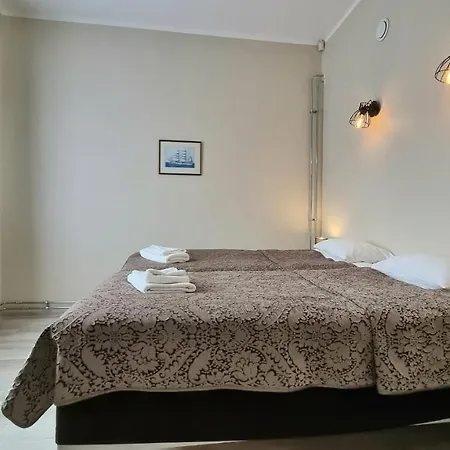 Hotel Paernu Jahtklubi Kuelalistemaja Esterno foto