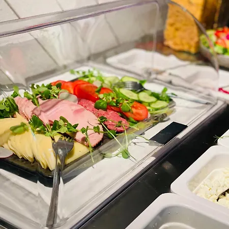 Hotel Paernu Jahtklubi Kuelalistemaja Esterno foto